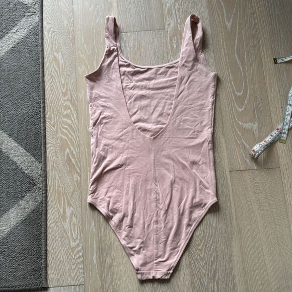 Everlane Supima Cotton Scoop Back Bodysuit Tank Top Light Pink SzS - Picture 4 of 11